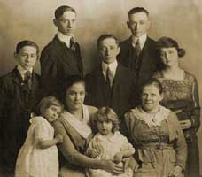Ary Stillman's Family Photo